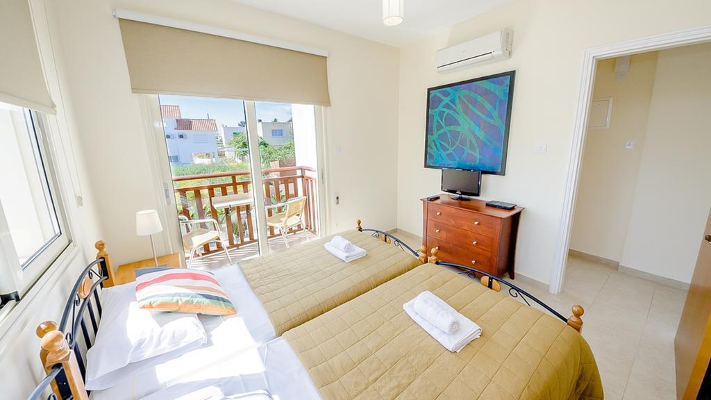 Kapparis Holiday Villa 018 Protaras Phòng bức ảnh